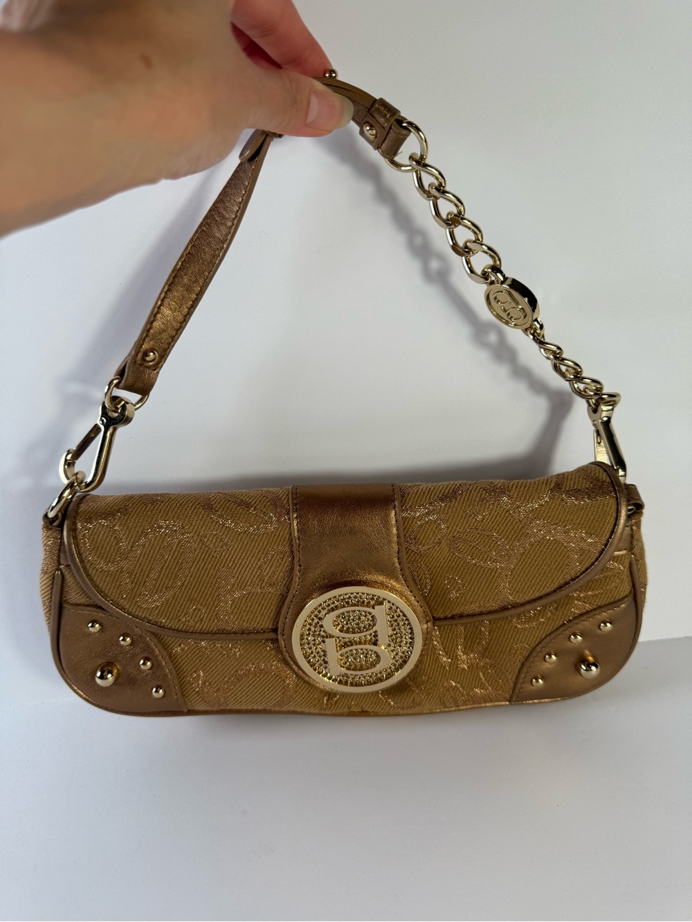 BeBe Gold Quilted Shoulder Bag with Chain Accent ( Y2K )